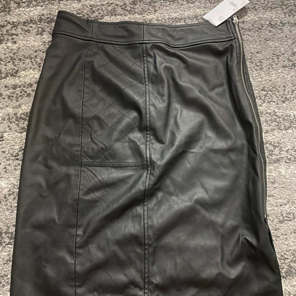 Peaux skirt
